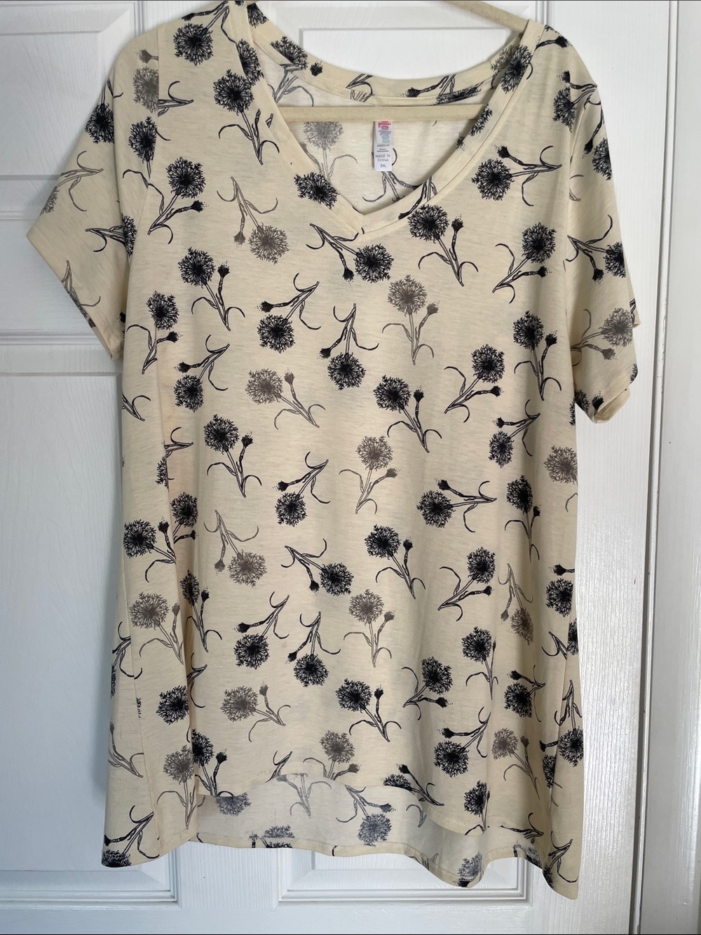 LuLaRoe Cream Short Sleeve V-Neck Classic Tee with Black Floral Print